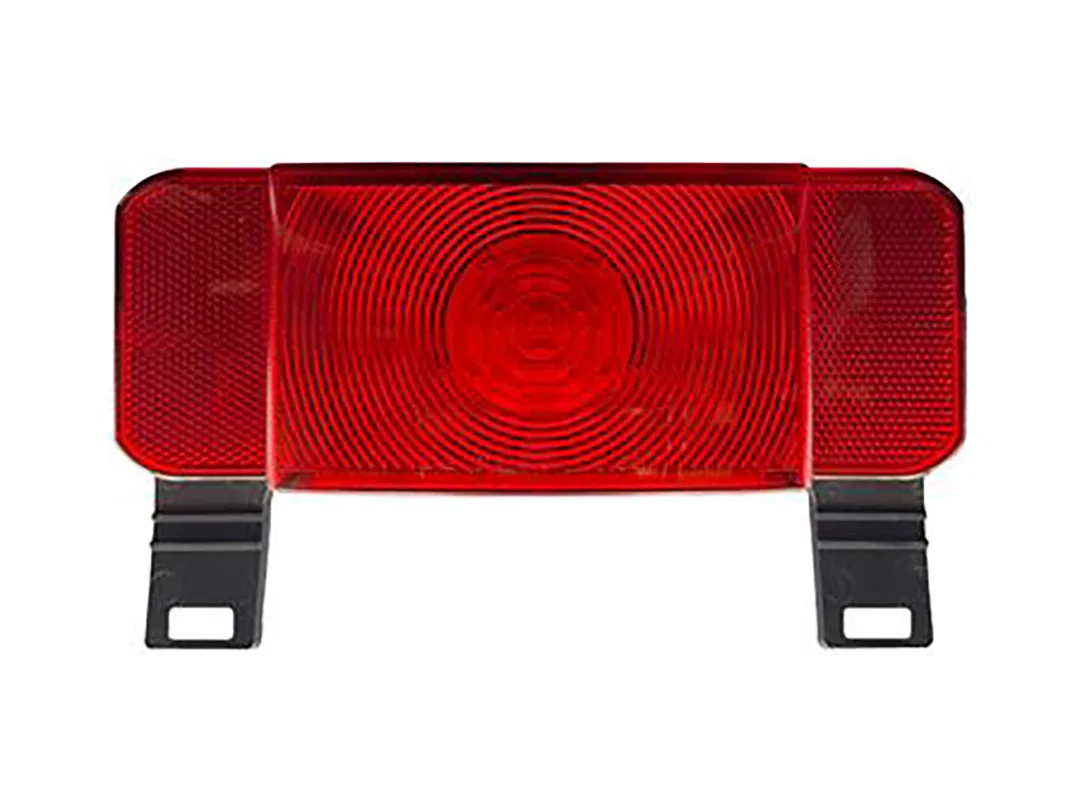 L982 – RV DESIGNER Trailer Light, Stop/ Turn/ Tail Light LED Bulb Rectangular Red Lens With License Illuminator